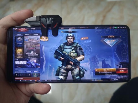 手机怎么玩穿越火线[图1]
